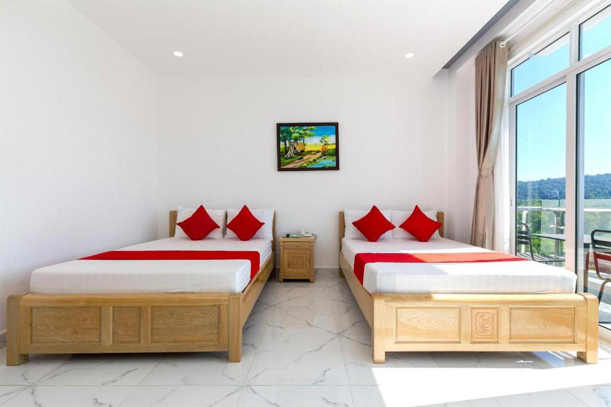 Ruby Hotel Фукуок Екстер'єр фото